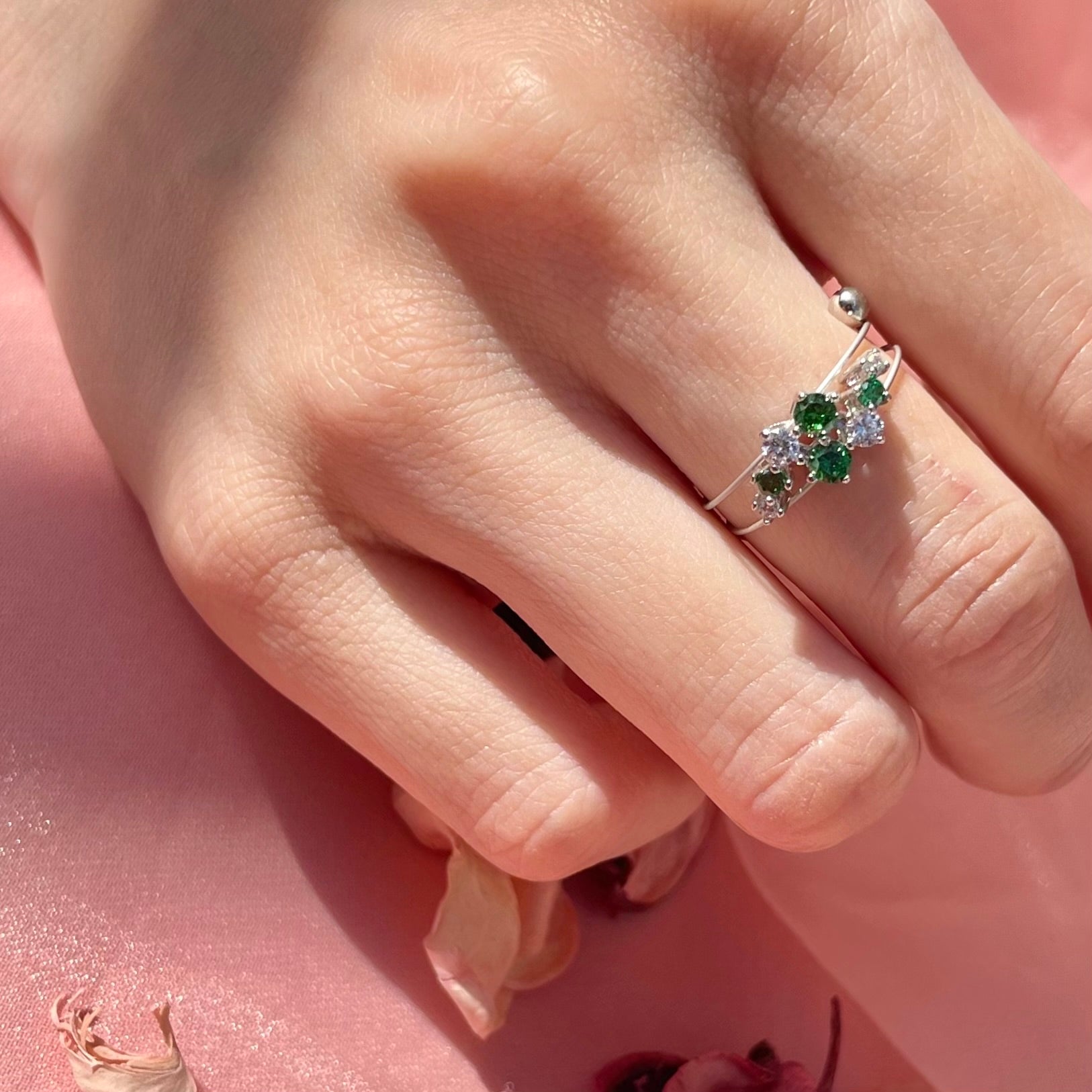 Krone RH Green CZ Ring